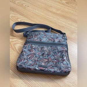 Sakroots Artist Circle Grey Treehouse Crossbody Purse